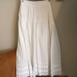 White cotton skirt